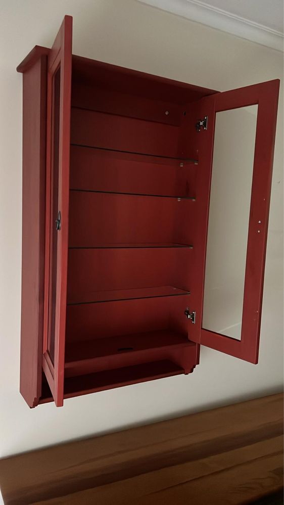 Louceiro / armário vermelho-tinto Ikea
