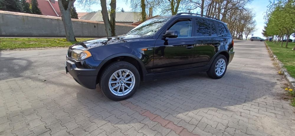 BMW X3 2.5i Android