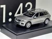 Модель 1:43 Schuco VW Touareg II поколение