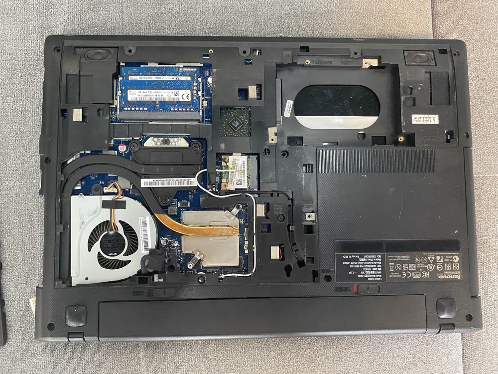 Laptop Lenovo G505s na części