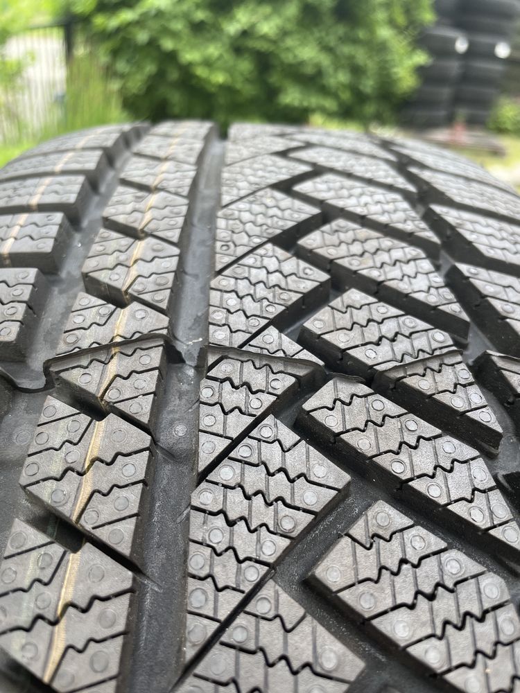 Nowe koła OEM Audi A4 B9 A5 8W 225/50R17 Pierwszy montaż ASO