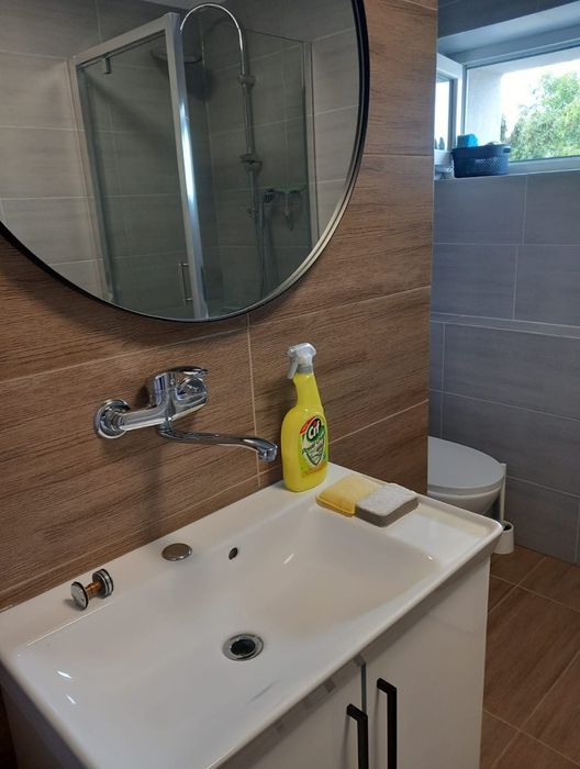 Noclegi, kwatery, pokoje pracownicze. Tyniec Mały, LG, Amazon