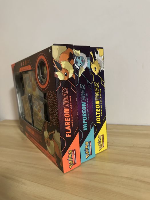 Pokemon TCG Vaporeon Jolteon Flareon VMAX Premium Collection