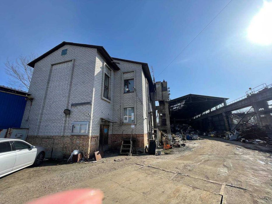 Продаж виробничих приміщень  с. Святопетрівське Бучанський рн