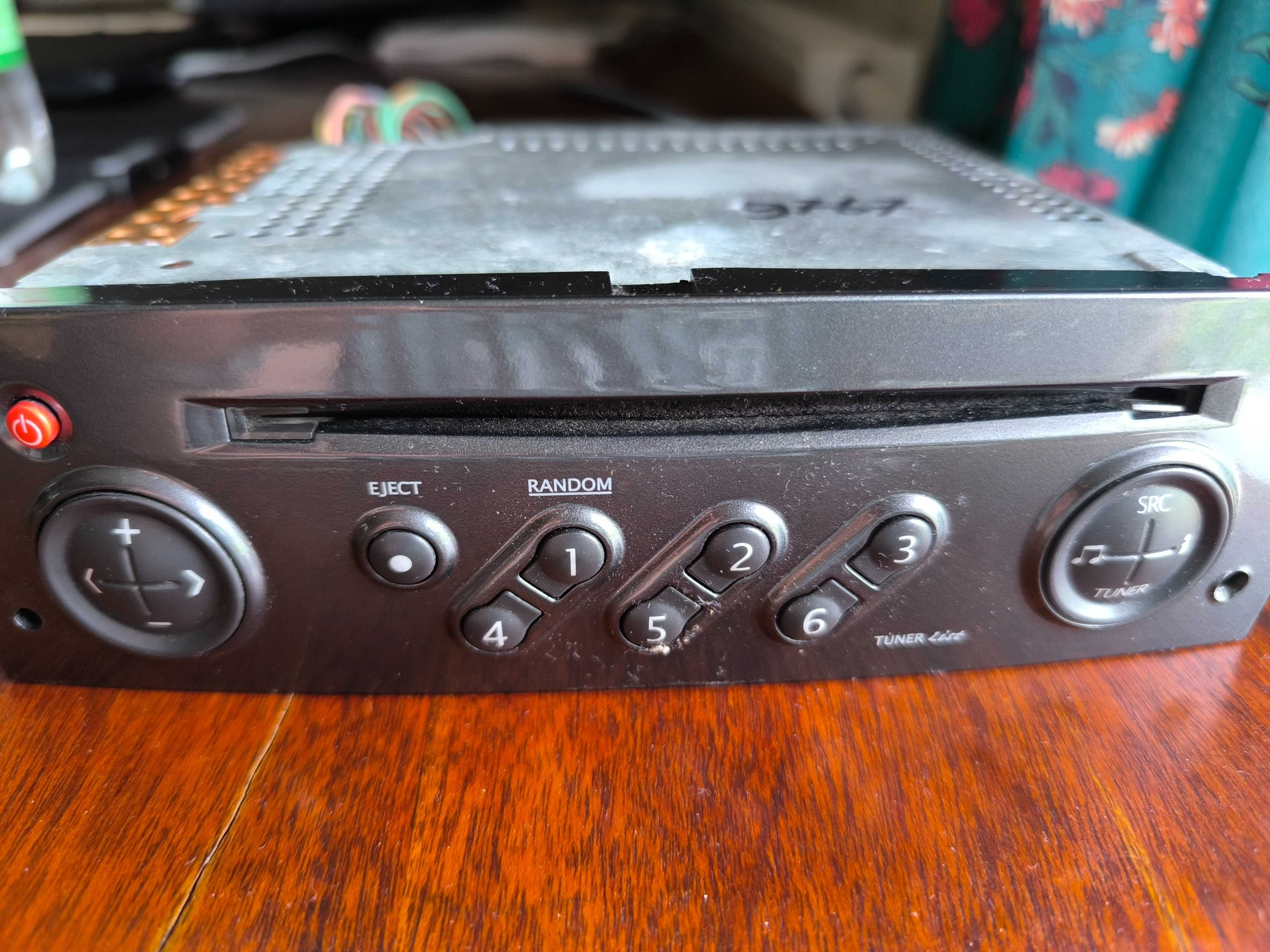 Radio Samochodowe CD do Renault Megane 2 z kodem