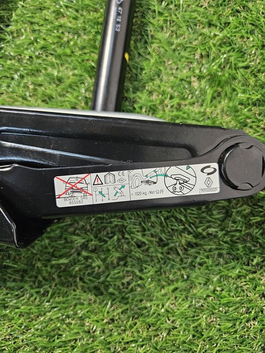 Оригінальний штатний домкрат Renault Megan 3 Megan 4 Scenic