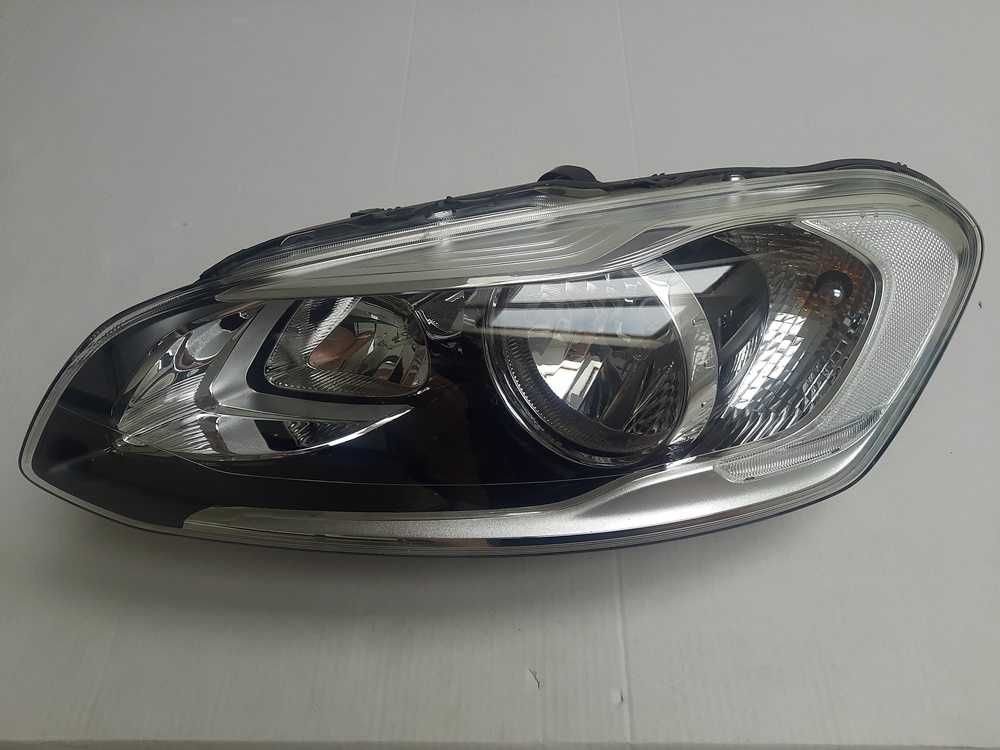 Lampa lewa Reflektor lewy Volvo XC60 LIFT 13-17 zwykła EUROPA ORYGINAL