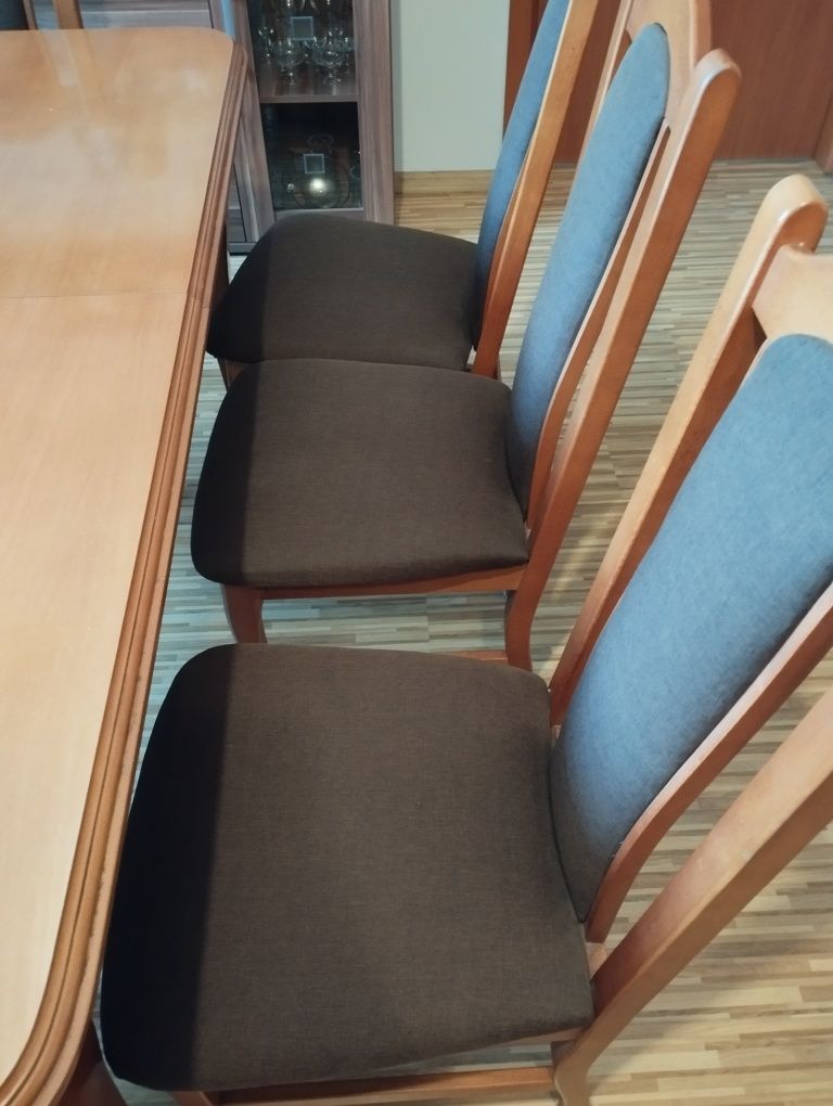 Komplet stół+8 krzeseł z litego drewna
