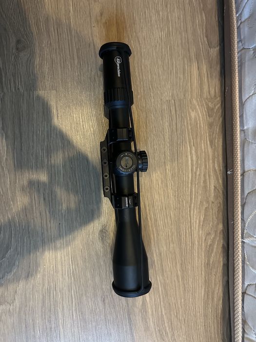 Оптичний приціл з моноблоком