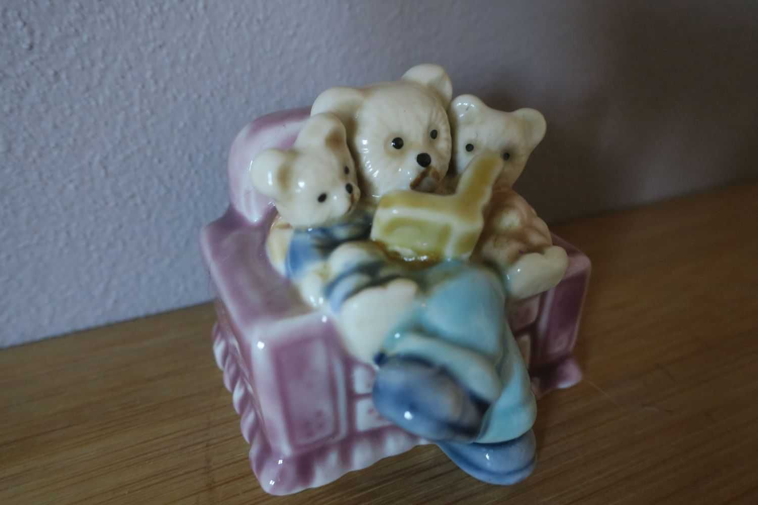 Porcelanowa figurka rodzina misiów misie