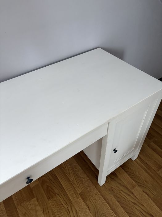 białe biurko hemnes ikea