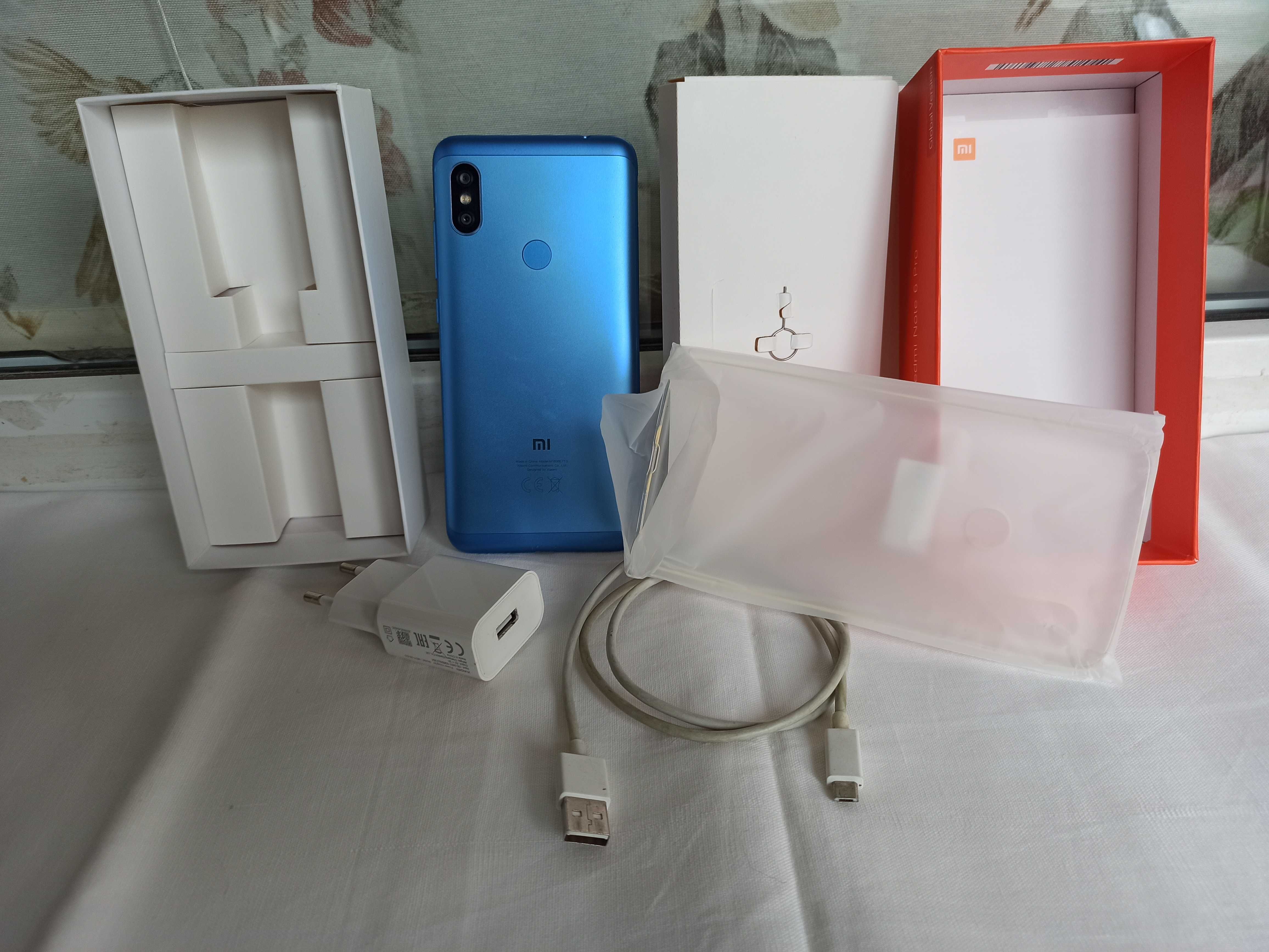 Смартфон, телефон, мобильный телефон Xiaomi Redmi Note 6 Pro 4/64