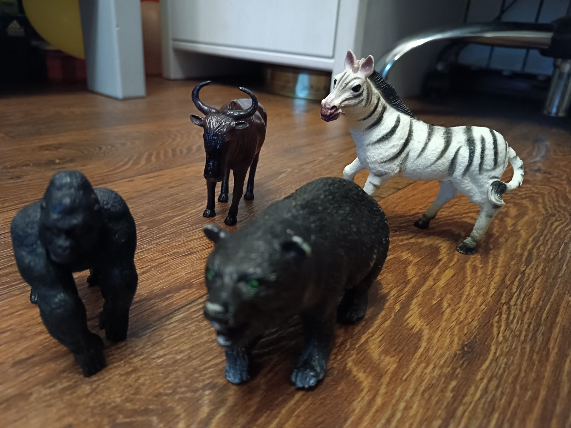 Набір тварин Зебра Горила Ведмідь Антилопа Гну Фігурка реалістична Мон