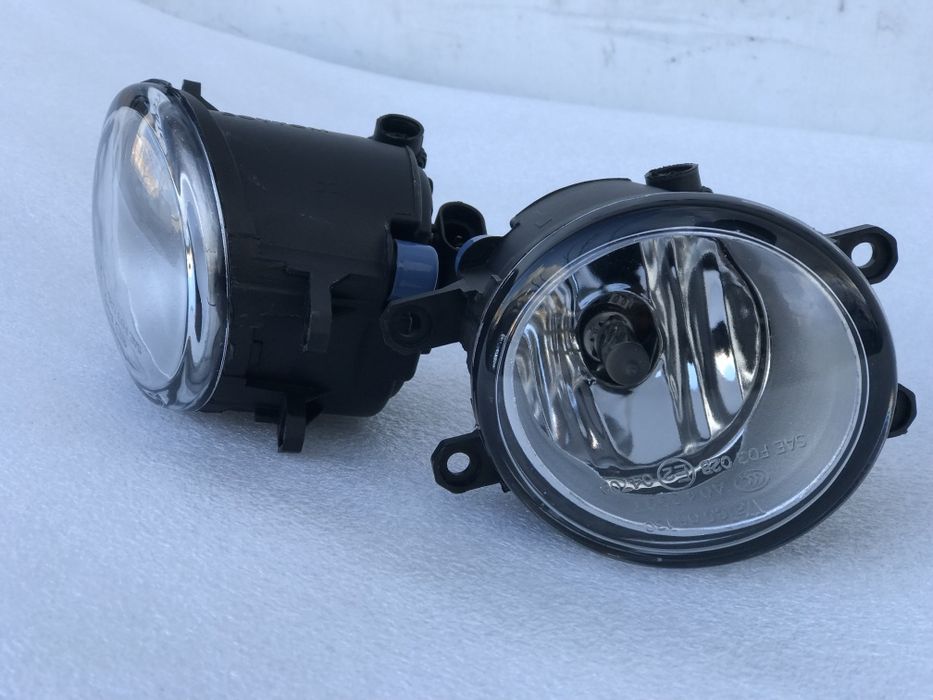 Туманки противотуманка Valeo Toyota  Camry Avensis Rav4 Lexus LX 570