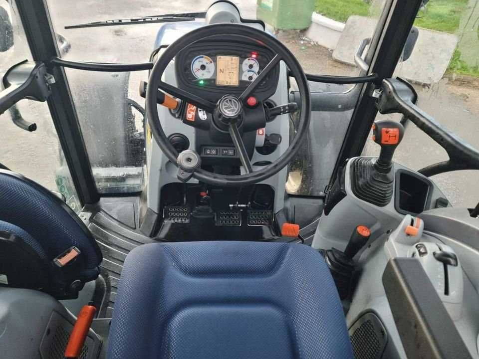 Trator New Holland t5.105 com 1040 horas - Usado