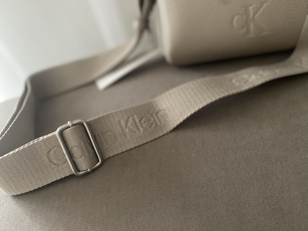 Сумка через плече, крос-боді жіноча calvin klein оригінал