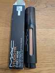 Korektor i podkład w jednym - MAC all over face pen, NW25