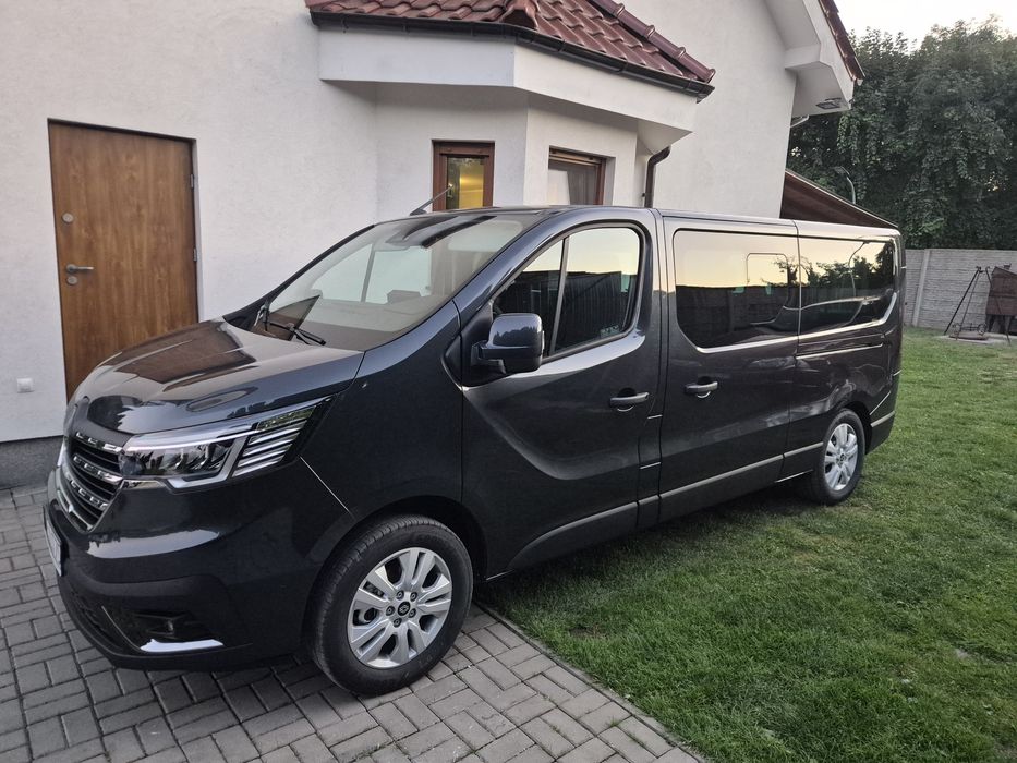 Wynajem busów 9 osobowych