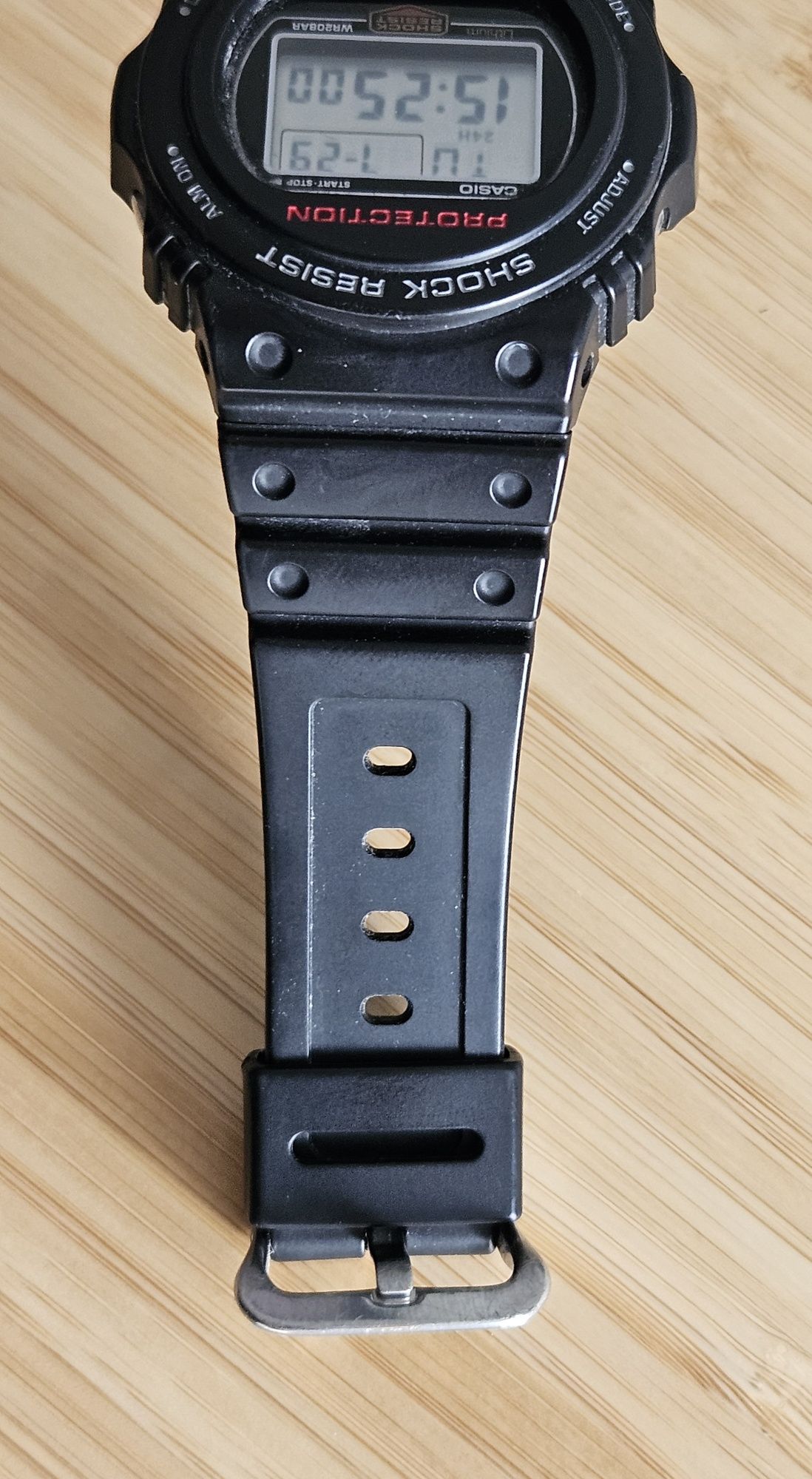 Zegarek Casio G-SHOCK DW-5750E-1ER