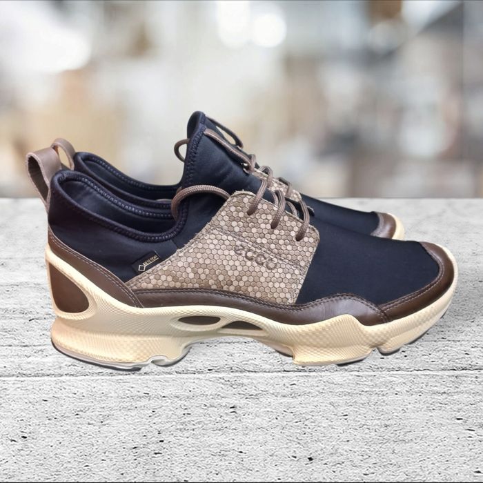 Кросівки ECCO Biom olive Goretex