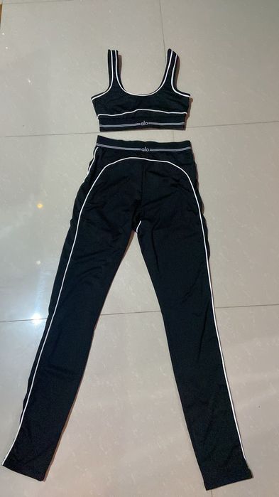 Komplet sportowy alo yoga NOWY S