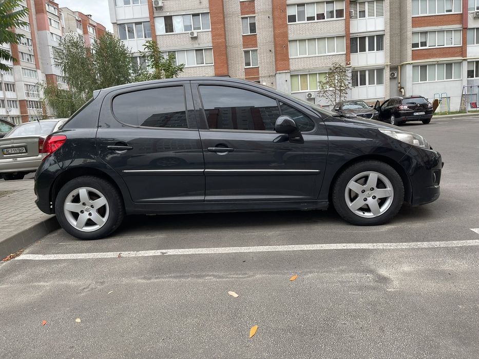 Оренда/Прокат Peugeot 207 2011 Оренда авто
