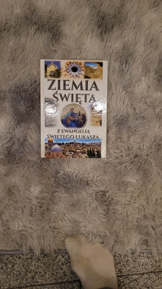 Książka Ziemia Święta  z ewangelia Świętego Łukasza