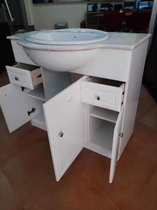 Móvel casa banho com lavatório