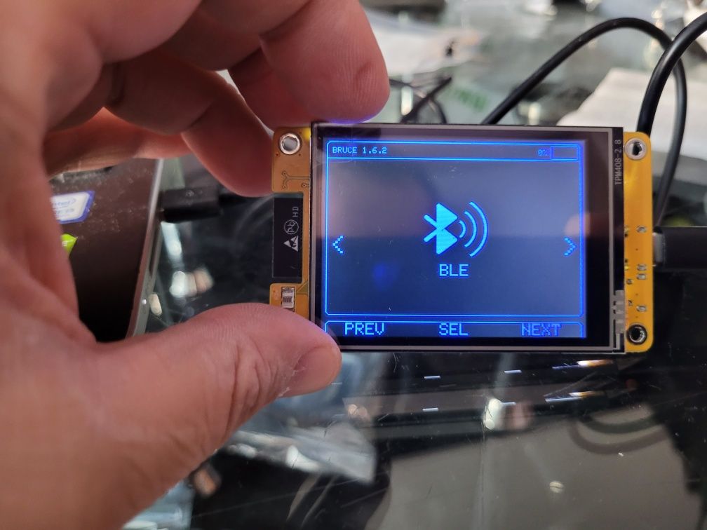 Bruce Predatory Sniffer,flooder,deauther do wifi Bluetooth