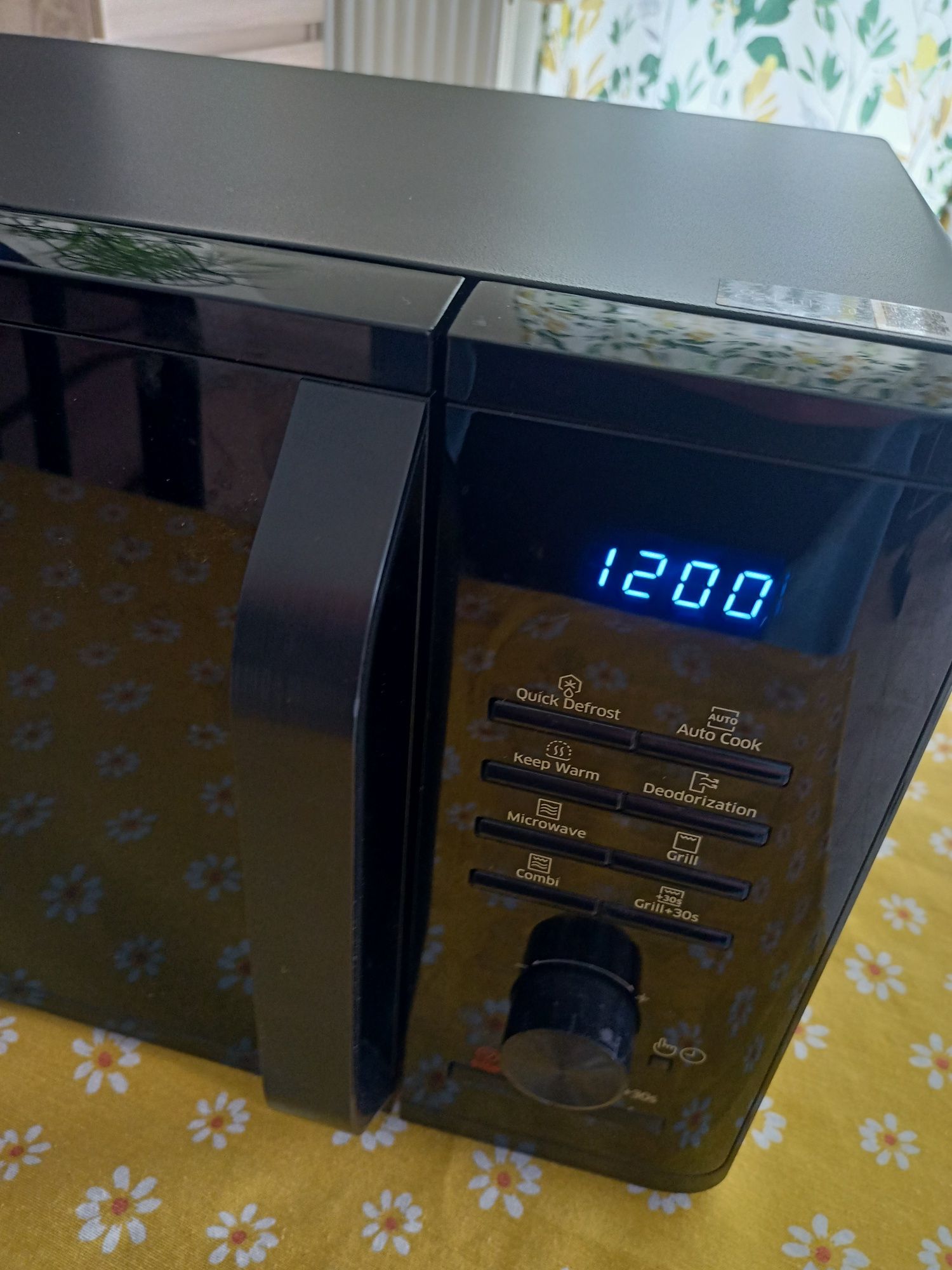 Kuchenka mikrofalowa SAMSUNG MG23K3515AK/EO z grillem 23l mikrofalówka