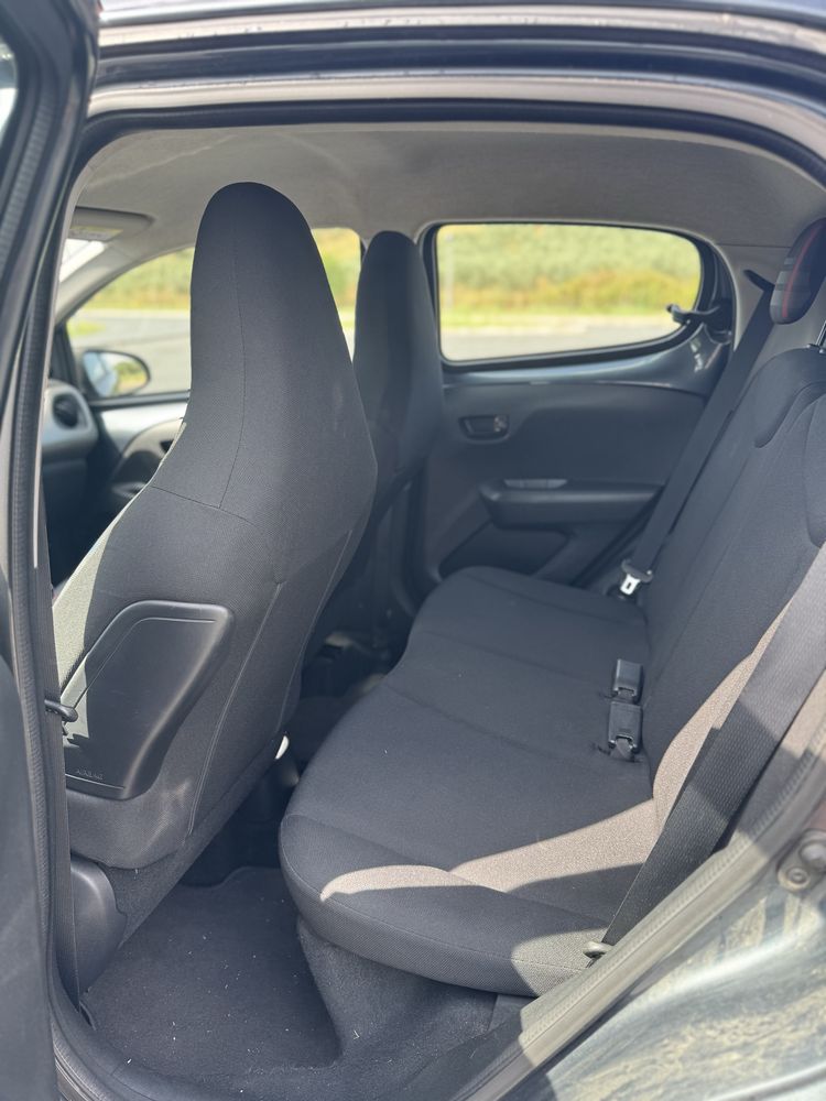 Pegueot 108 95.500 km carro muito novo.