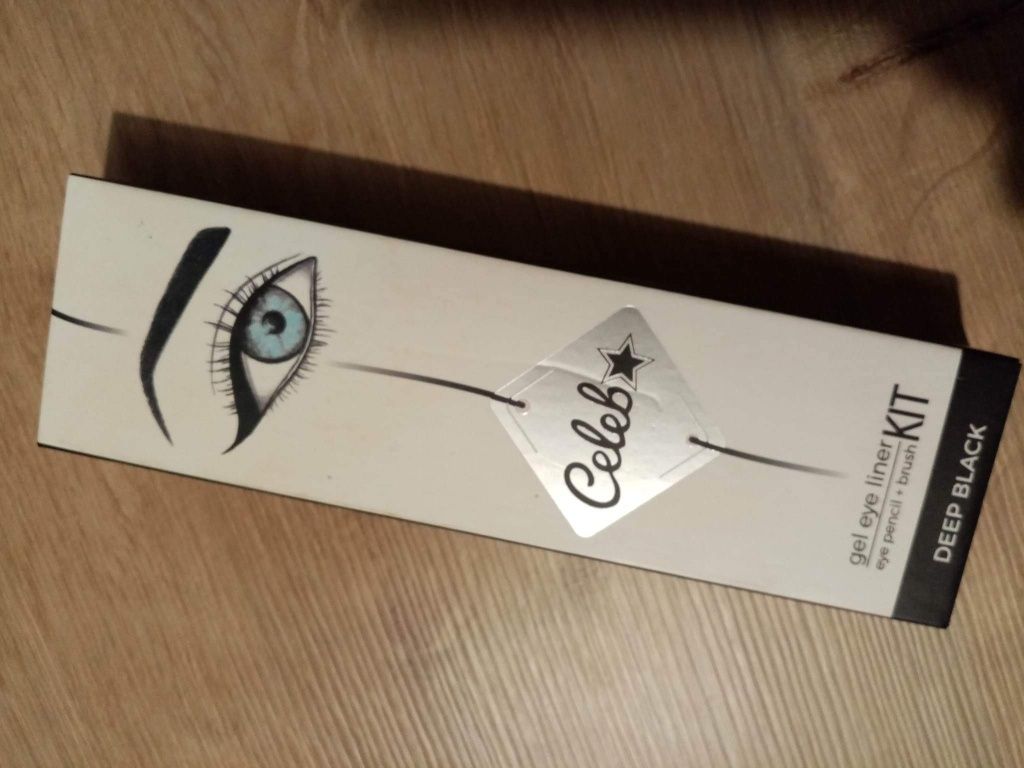 Zestaw do makijażu oczu, eye liner, kredka, pędzelek