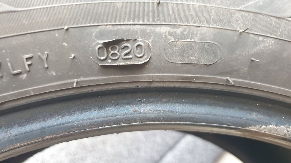 Шини  літні Nokian 245/50 R18