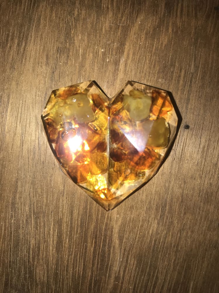 Bursztynowe serce amber heart bursztyn