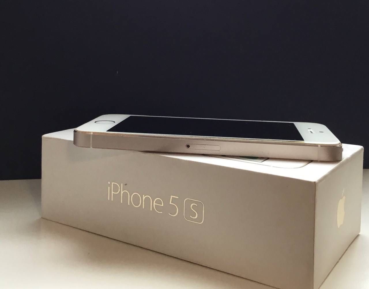 Продам iPhone 5s