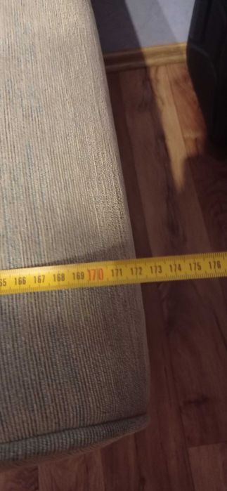 Sofa rozkładana odcień zieleni