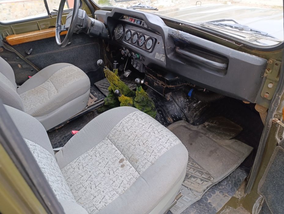 Уаз 469. 2004 року Газ Бензин