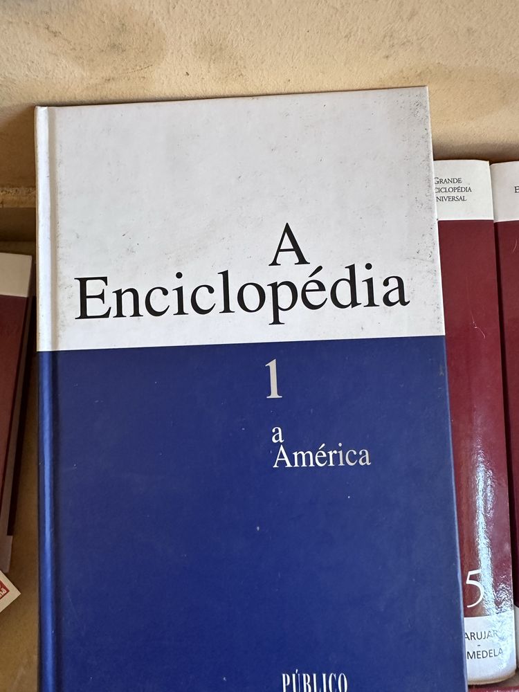 Vendo A Grande Enciclopedia Universal Colecao Completa