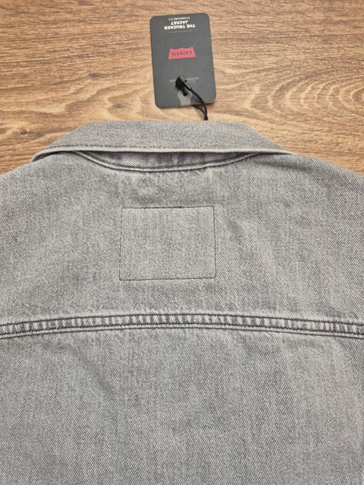 Новий чоловічий джинсовий піджак (джинсовка) levis (S)