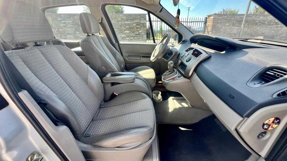 Renault Megane Automat 2.0 benz. Ładny Stan