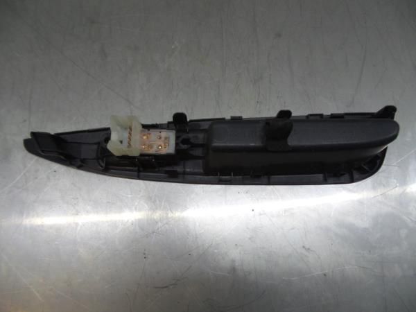 Comando / botão / interruptor vidros frente direito NISSAN Qashqai/Qas