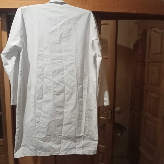 Медицинский халат ( новый р.50-52)