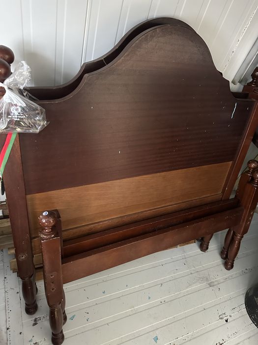 Cama solteiro madeira