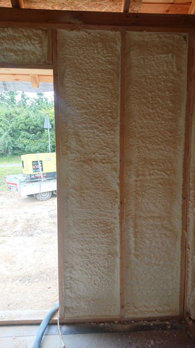 Piana PUR Izolacje Poddasza Wdmuchiwanie Celuloza Wełna