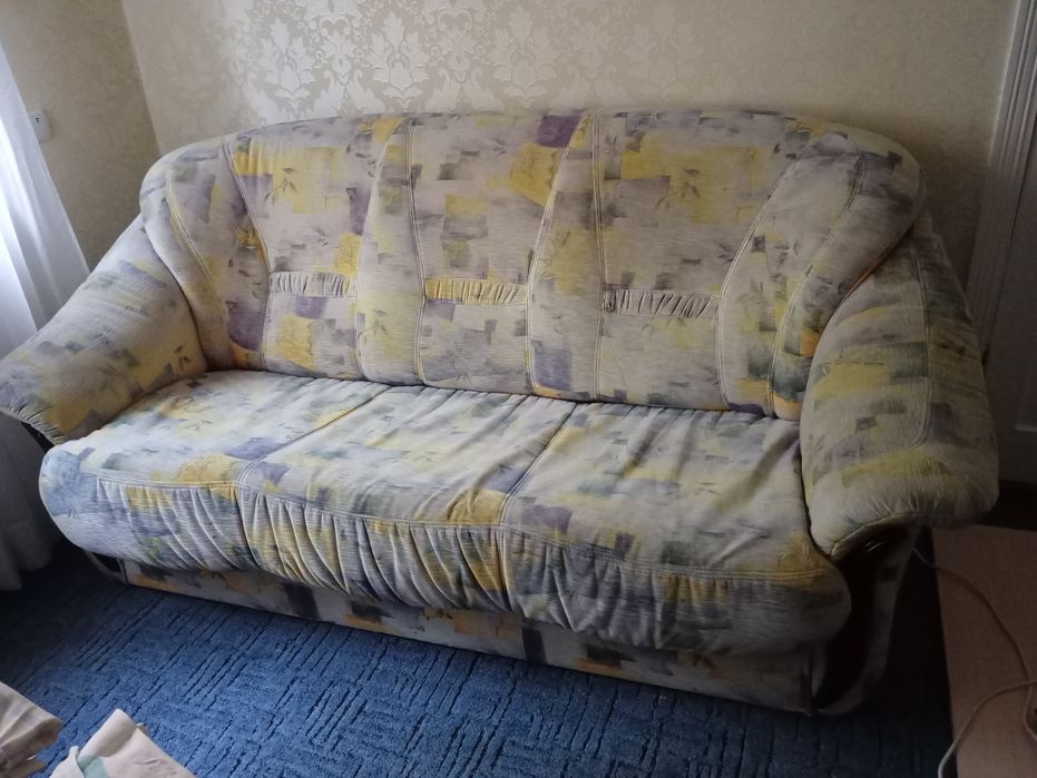 Продам диван-ліжко розкладне з кріслом