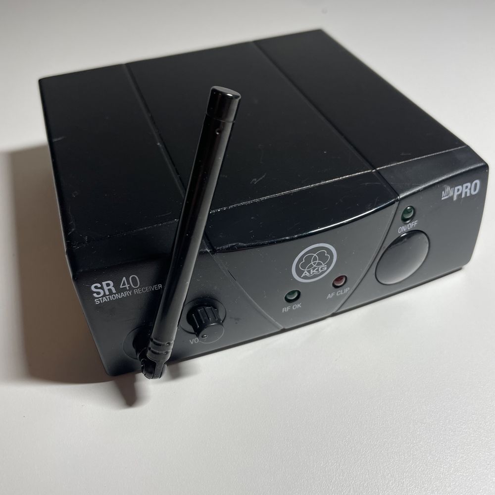 Mikrofonowy odbiornik stacjonarny AKG 40 Mini Pro