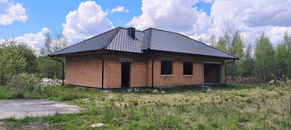 Dom z garażem w KOSTRZEWACH 6 (G)