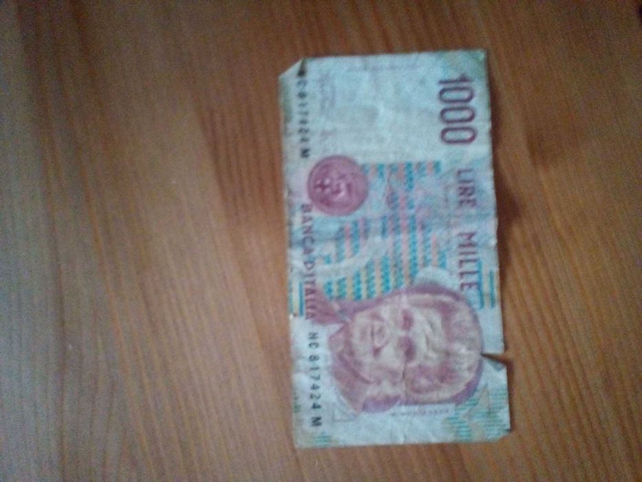 Notas antigas de lires italianos