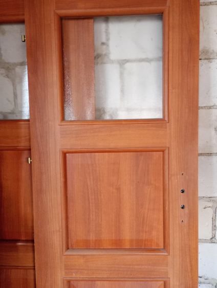 Drzwi lazienkowe wewnętrzne lewe 70 z szybą regulowana ościeżnica