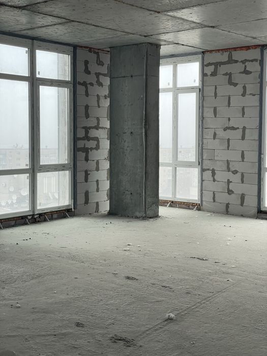 Продам видову квартиру в новобудові Центр Premier tower